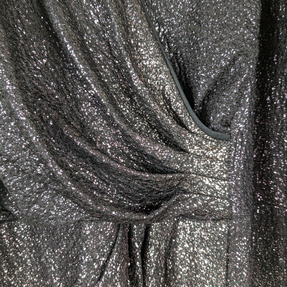 Julia Jordan Black and Silver Sequin Dress - Picture 4 of 11